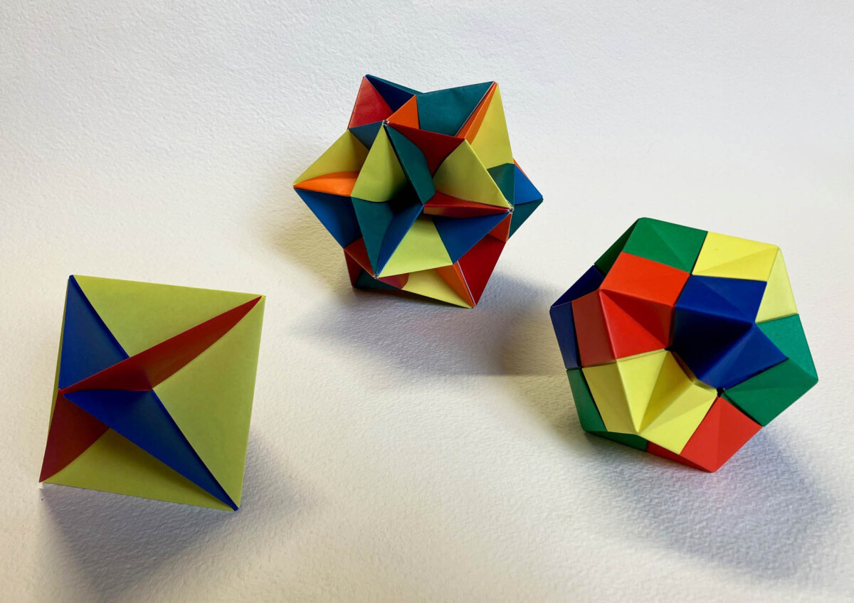 Domenica 25 Maggio
9.30-17.30
CORSO intensivo PAPER ARTIST
La tecnica dell'origami modulare per costruire poliedri, giochi e altre forme geometriche 