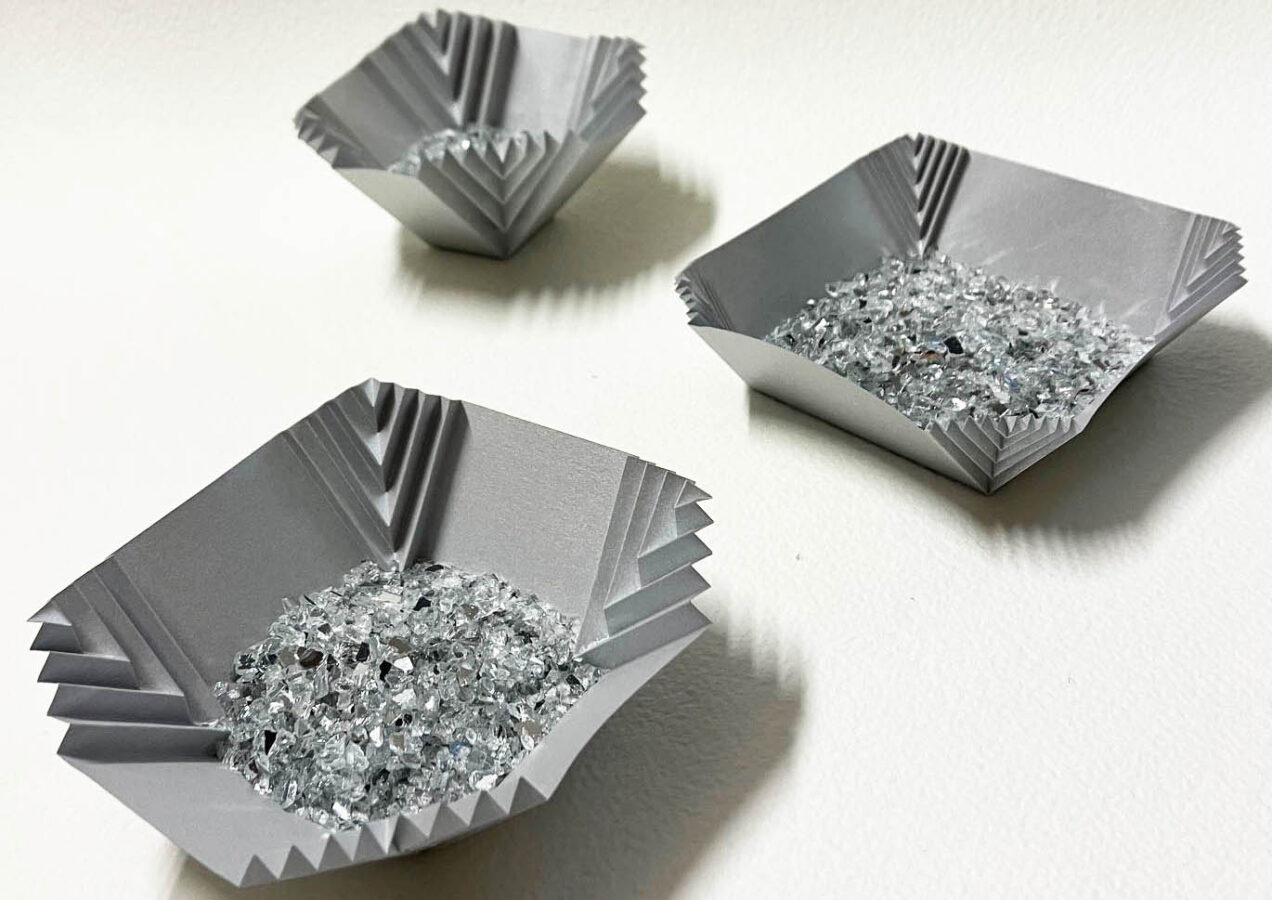 Sabato 30 Novembre
14.30-17.30
CORSO ORIGAMI DESIGN
Oggetti plissettati coordinati per la casa e la tavola