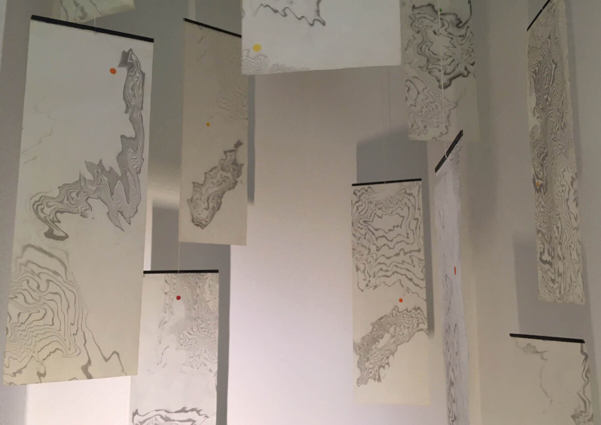 Domenica 6 Aprile 
 9.30-13.00 
SUMINAGASHI d'ARREDO scultura mobile da appendere costruita con piccoli fogli suminagashi montati su listelli di legno